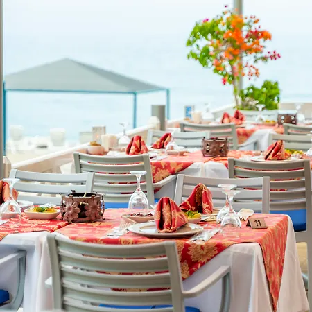 Queen's Park Le Jardin אתר נופש 5*