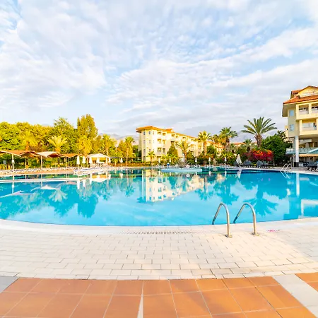 Queen's Park Le Jardin קמר