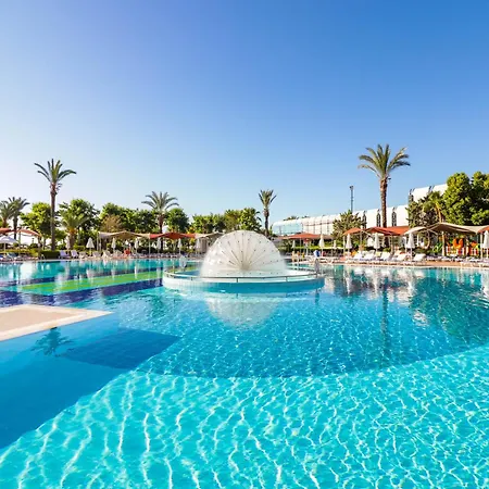 אתר נופש Queen's Park Le Jardin 5*