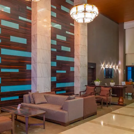 אתר נופש Queen's Park Le Jardin 5*